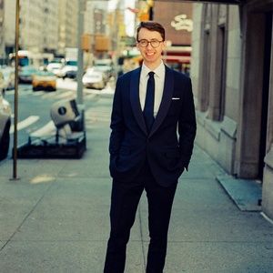 Meet your Posher, Henry